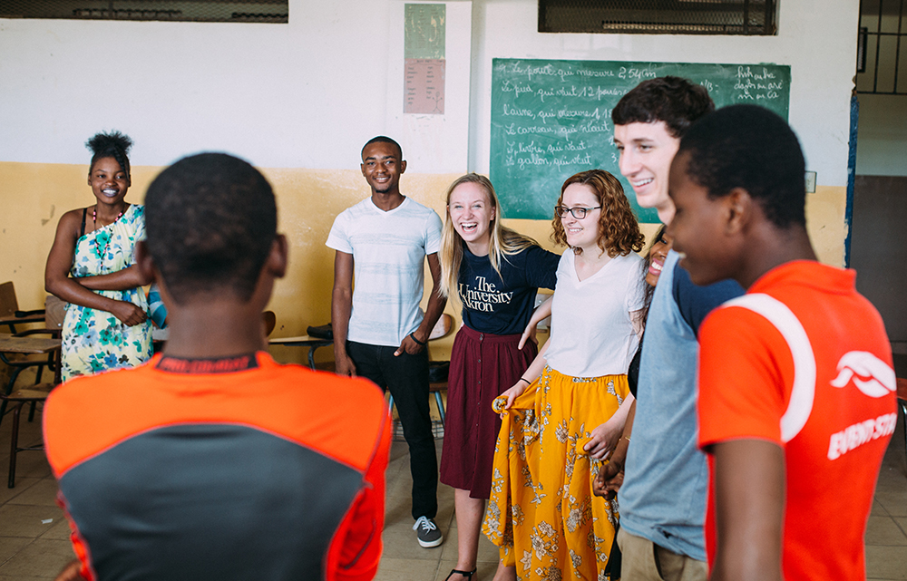 Joanna Cardarelli in the classroom